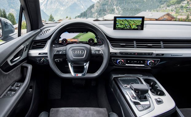 2017-Audi-Q7-145656